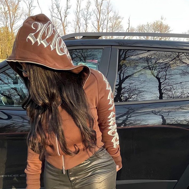 Felpa Corta con Zip da Donna Y - Streetwear Brand Y2K recensione e prezzo