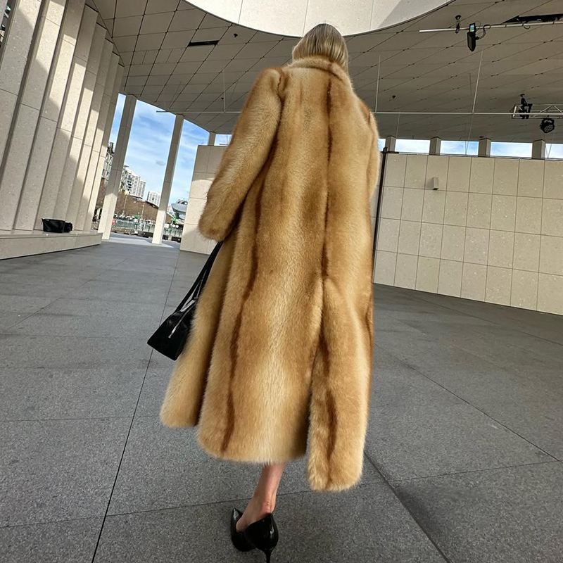 Cappotto Lungo in Finta Pellic - Yellow Streetwear Brand recensione e prezzo