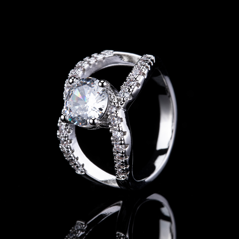 925 Sterling Silver Shiny Zirc - Streetwear Brand Jewelry recensione e prezzo