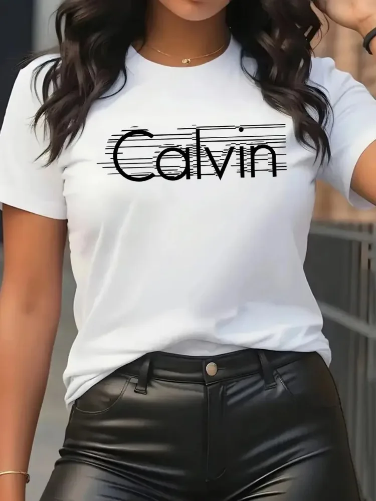 Calvin T-shirt da donna per il - Streetwear Brand Y2K recensione e prezzo