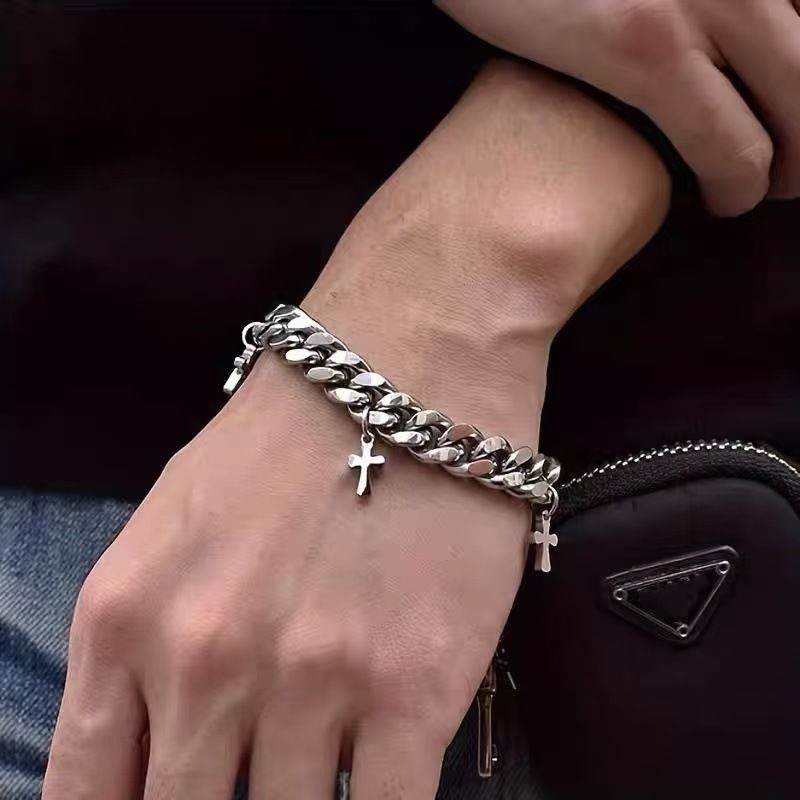 Bestseller Transfrontaliero: B - Streetwear Brand Jewelry recensione e prezzo