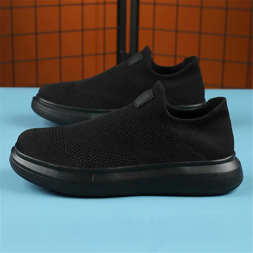 Calze con plateau scarpe marro - Streetwear Brand Global recensione e prezzo