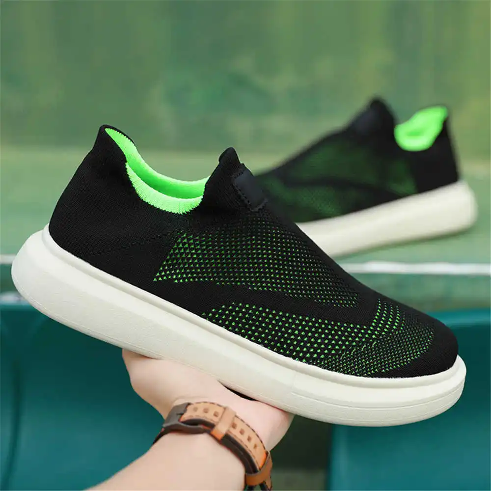 Calze con plateau scarpe marro - Streetwear Brand Global recensione e prezzo